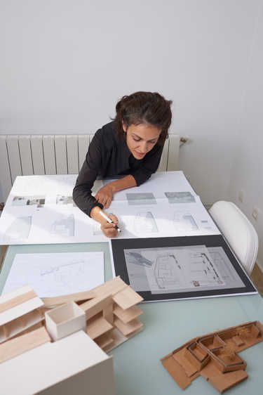 IIE Bachelor of Arts Honours in Interior Design - (Online)