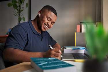 IIE Bachelor of Commerce in Law