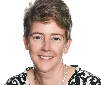  Linda Downsborough