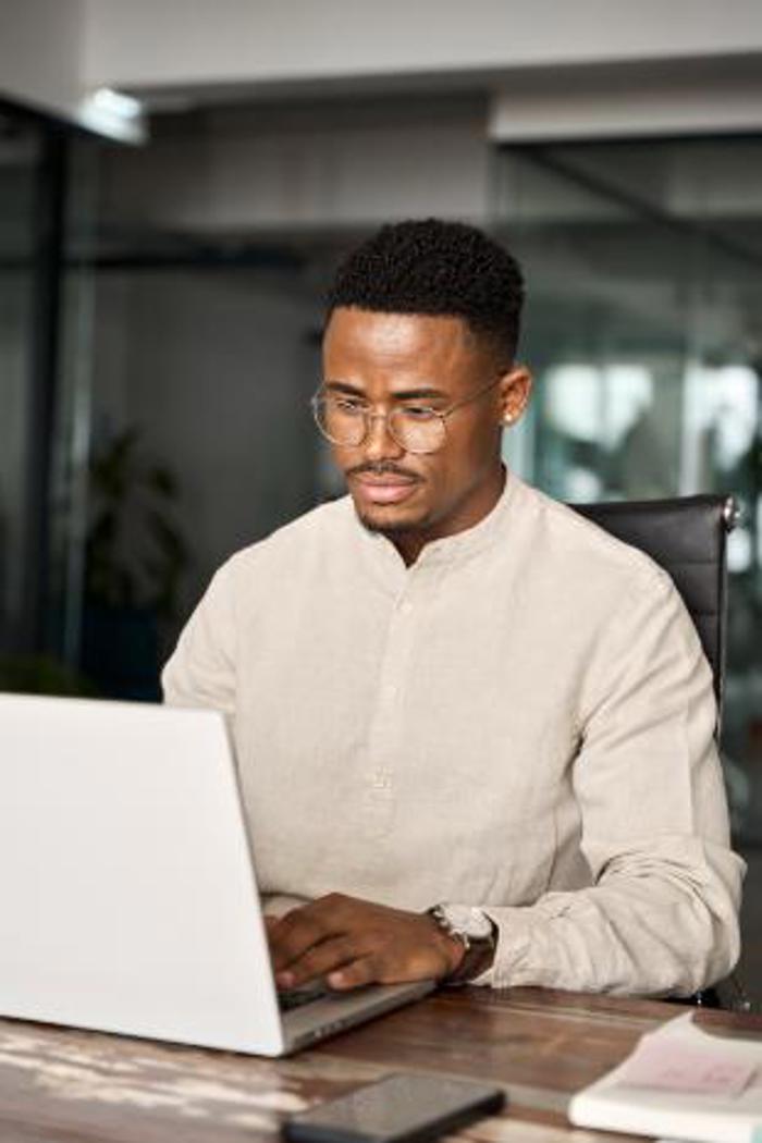 IIE Bachelor of Commerce Honours in Strategic Brand Management - (Online)